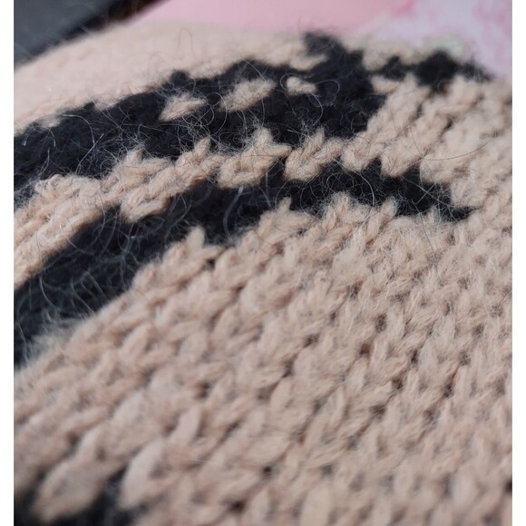 Forever 21 | Tan Black Deer Sweater Size Large - Picture 3 of 6